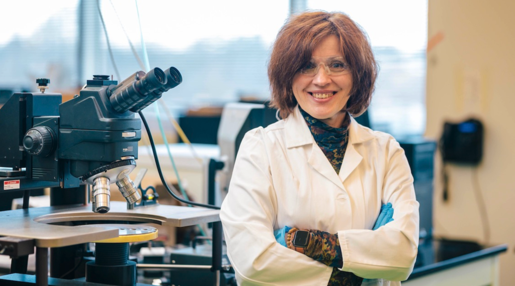 JSNN's Tetyana Ignatova poses in the lab